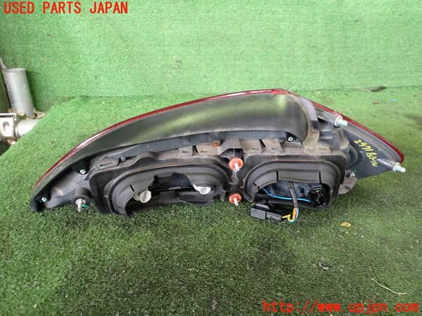 2UPJ-29711536]BMW Z4(LM30)(E89)左テールランプ 中古_m0002.jpg