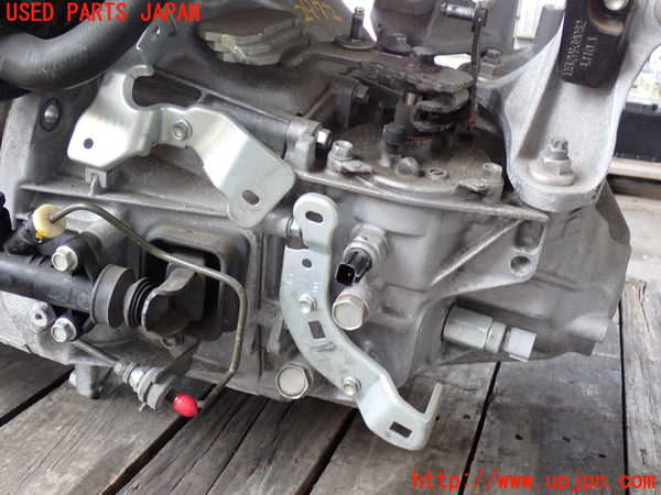 2UPJ-29723200]CX-3(DK5AW)ミッション MT S5-DPTS 4WD 中古_m0002.jpg