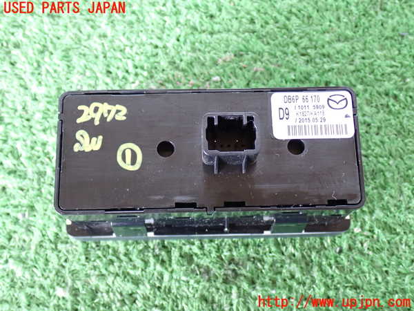 2UPJ-29726306]CX-3(DK5AW)スイッチ1 (TCS OFF/i-stop OFF/BSM) 中古_m0002.jpg
