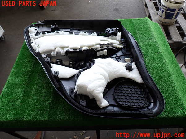 2UPJ-29721294]CX-3(DK5AW)右後ドア内張り 中古_m0005.jpg