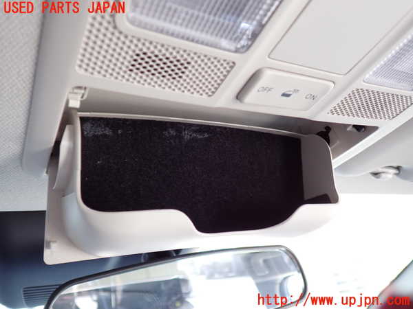 2UPJ-29726411]CX-3(DK5AW)ルームランプ1 (真中 1列目) 中古_m0002.jpg