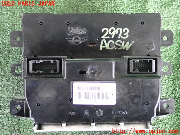 2UPJ-29736066]BMW ミニ(MINI)クーパーS クロスオーバー オール4(ZC16A)エアコンスイッチ1 中古 (R60)_m0002.jpg