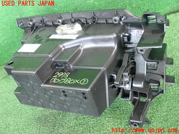 2UPJ-29737516]BMW ミニ(MINI)クーパーS クロスオーバー オール4(ZC16A)グローブボックス1 中古 (R60)_m0003.jpg