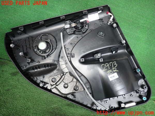 2UPJ-29731294]BMW ミニ(MINI)クーパーS クロスオーバー オール4(ZC16A)右後ドア内張り 中古 (R60)_m0004.jpg