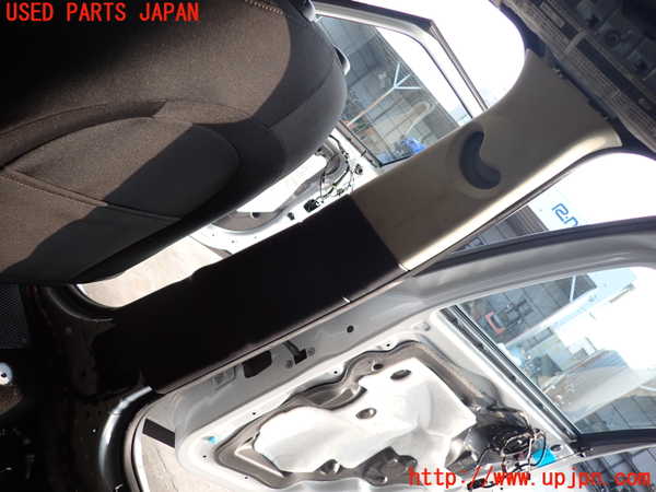 2UPJ-29737665]BMW ミニ(MINI)クーパーS クロスオーバー オール4(ZC16A)右センターピラートリム 中古 (R60)_m0001.jpg