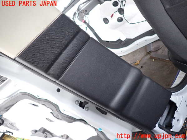 2UPJ-29737670]BMW ミニ(MINI)クーパーS クロスオーバー オール4(ZC16A)左センターピラートリム 中古 (R60)_m0003.jpg