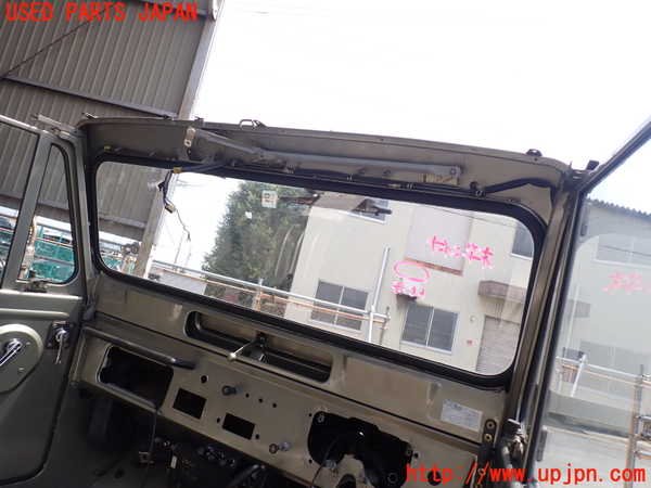 本日限定値下げ昭和三菱ジープＪ24.44ガラスパネルとパーツセット 1UPJ-29741195]三菱ジープ(J24)フロントガラス M166 中古 の商品画像