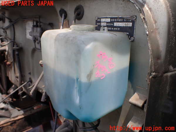 1UPJ-29746791]三菱ジープ(J24)ウォッシャータンク1 中古_m0001.jpg