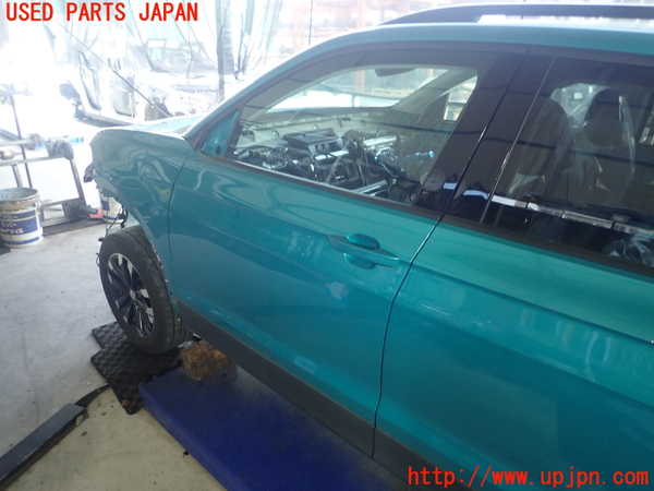 5UPJ-29751260]VW・T-Cross(ティークロス)(C1DKR)左前ドア SEKURIT M86 中古_m0001.jpg