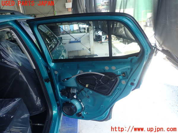 1UPJ-29751290]VW・T-Cross(ティークロス)(C1DKR)右後ドア SEKURIT M92 中古_m0003.jpg