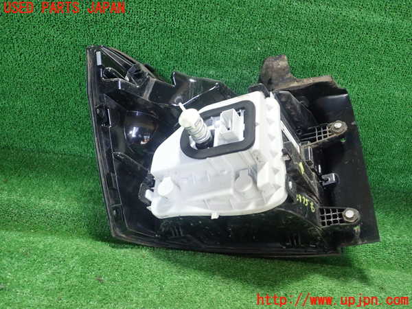 1UPJ-29751530]VW・T-Cross(ティークロス)(C1DKR)右テールランプ 中古_m0003.jpg