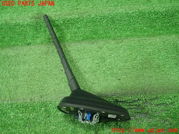 5UPJ-29756550]VW・T-Cross(ティークロス)(C1DKR)アンテナ 中古_m0001.jpg