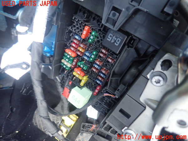 5UPJ-29756742]VW・T-Cross(ティークロス)(C1DKR)ヒューズボックス2 中古_m0001.jpg