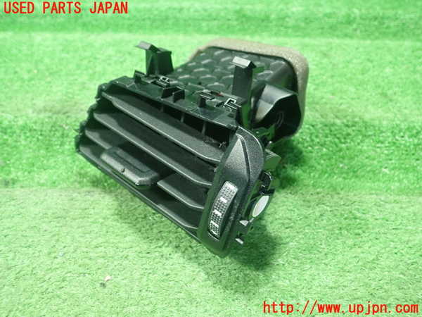 5UPJ-29757526]VW・T-Cross(ティークロス)(C1DKR)エアコン吹き出し口1 (右) 中古_m0002.jpg