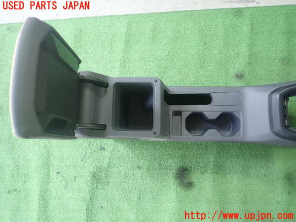 1UPJ-29757540]VW・T-Cross(ティークロス)(C1DKR)センターコンソール 中古_m0003.jpg