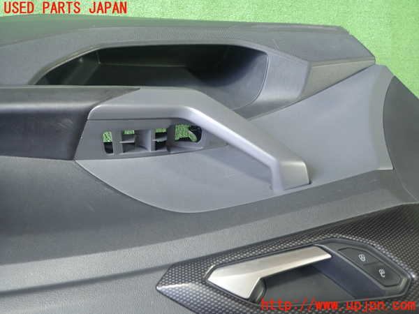 1UPJ-29751234]VW・T-Cross(ティークロス)(C1DKR)右前ドア内張り 中古_m0002.jpg