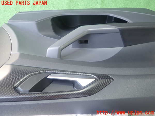 1UPJ-29751264]VW・T-Cross(ティークロス)(C1DKR)左前ドア内張り 中古_m0002.jpg