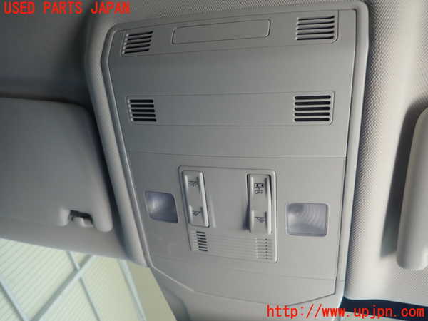 1UPJ-29756411]VW・T-Cross(ティークロス)(C1DKR)ルームランプ1 (1列目) 中古_m0001.jpg