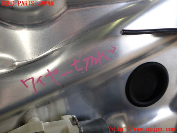 1UPJ-29761230]ベンツ C180 ステーションワゴン S204(204249)右前ドア AGC M25 中古_m0004.jpg