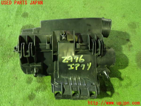 1UPJ-29762560]ベンツ C180 ステーションワゴン S204(204249)エアクリーナーボックス 中古_m0003.jpg