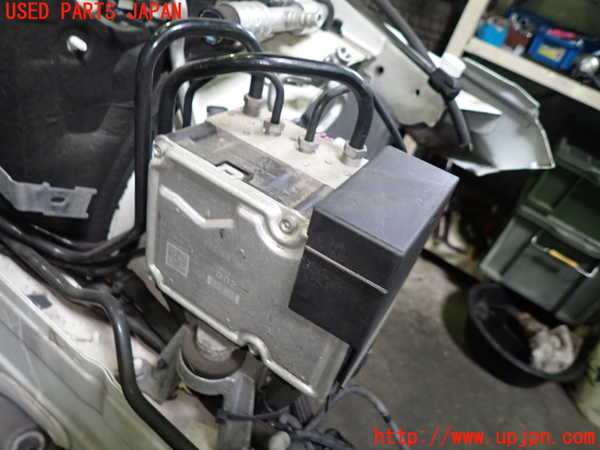 1UPJ-29764040]ベンツ C180 ステーションワゴン S204(204249)ABSアクチュエーター 中古_m0002.jpg