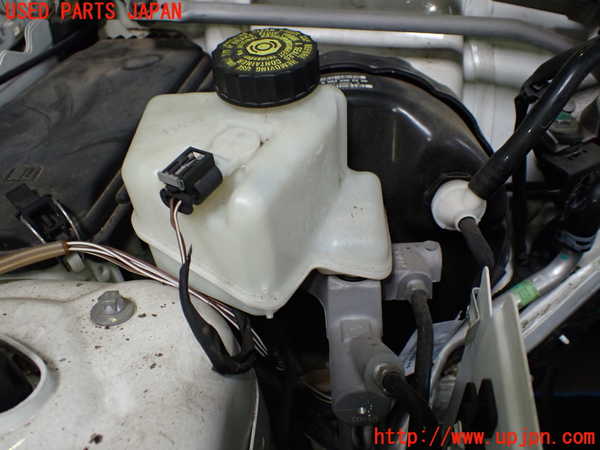 1UPJ-29764050]ベンツ C180 ステーションワゴン S204(204249)ブレーキマスターシリンダー 中古_m0002.jpg