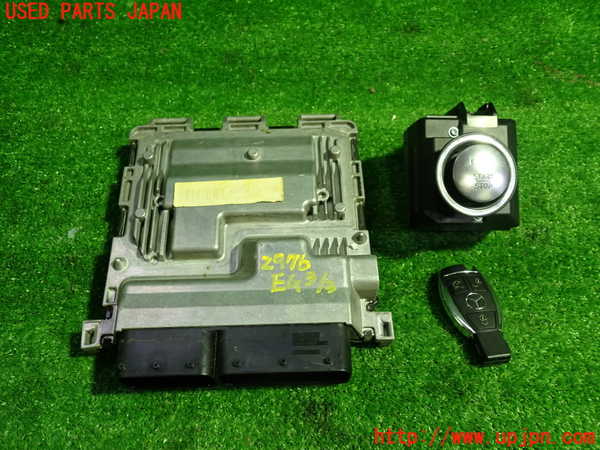 1UPJ-29766110]ベンツ C180 ステーションワゴン S204(204249)エンジンコンピューター 中古_m0001.jpg