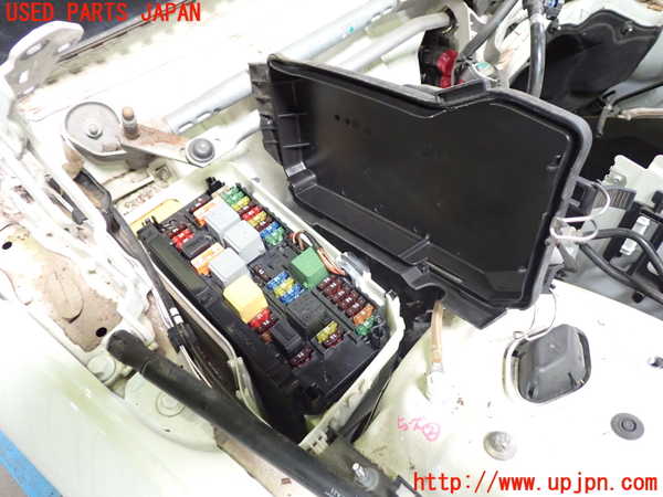 1UPJ-29766742]ベンツ C180 ステーションワゴン S204(204249)ヒューズボックス2 中古_m0002.jpg