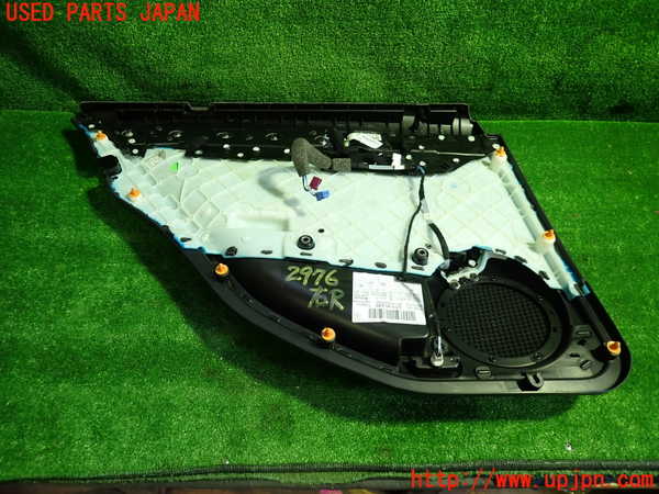 1UPJ-29761294]ベンツ C180 ステーションワゴン S204(204249)右後ドア内張り 中古_m0003.jpg