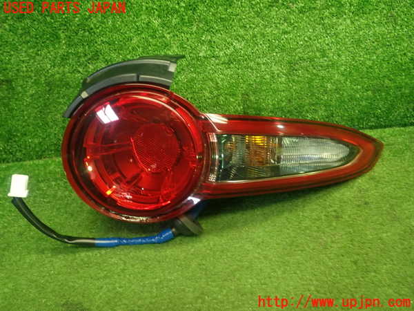 5UPJ-29771530]ロードスター(ND5RC)右テールランプ 中古_m0001.jpg