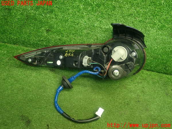 5UPJ-29771530]ロードスター(ND5RC)右テールランプ 中古_m0002.jpg