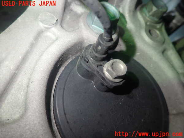 5UPJ-29774290]ロードスター(ND5RC)右フロントナックルハブ 中古_m0003.jpg