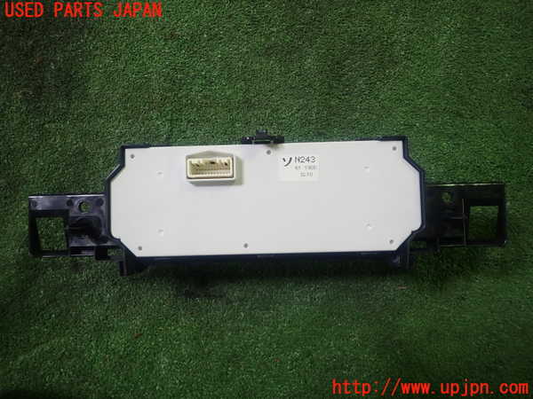5UPJ-29776066]ロードスター(ND5RC)エアコンスイッチ1 中古_m0002.jpg