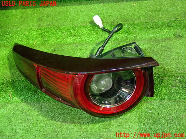1UPJ-29781536]CX-30(DM8P)左テールランプ 中古_m0001.jpg