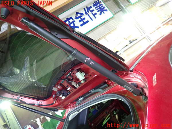 1UPJ-29781584]CX-30(DM8P)リアゲートダンパー 中古_m0001.jpg