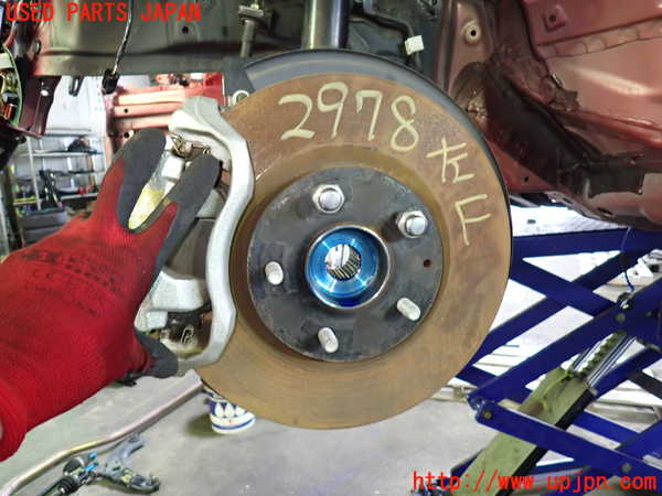 5UPJ-29784295]CX-30(DM8P)左フロントナックルハブ 中古_m0001.jpg