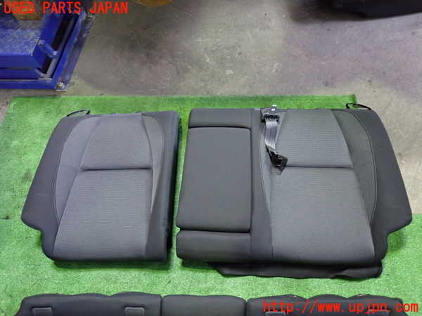 1UPJ-29787385]CX-30(DM8P)リアシート 中古_m0002.jpg