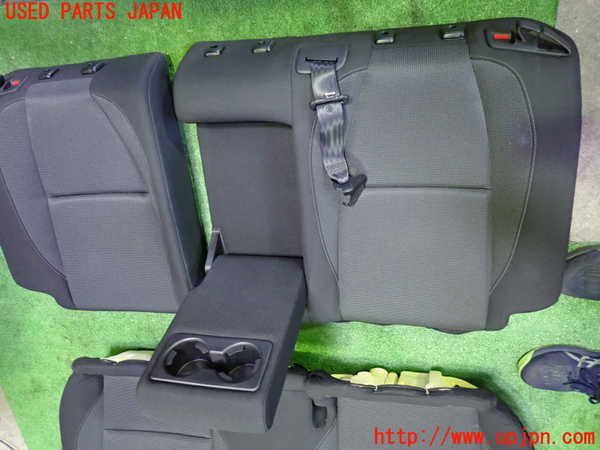 1UPJ-29787385]CX-30(DM8P)リアシート 中古_m0003.jpg