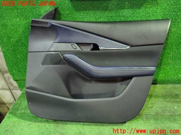 1UPJ-29781234]CX-30(DM8P)右前ドア内張り 中古_m0001.jpg