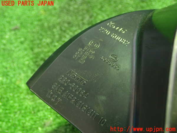 5UPJ-29791530]８６(BRZ)(ZN6)右テールランプ 中古_m0002.jpg