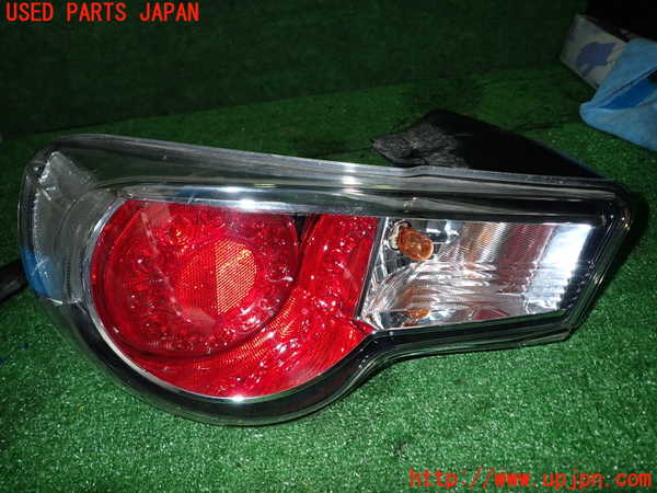1UPJ-29791536]８６(BRZ)(ZN6)左テールランプ 中古_m0001.jpg