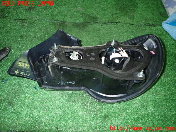 1UPJ-29791536]８６(BRZ)(ZN6)左テールランプ 中古_m0004.jpg