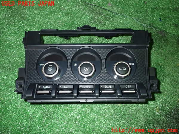 1UPJ-29796066]８６(BRZ)(ZN6)エアコンスイッチ1 中古_m0001.jpg