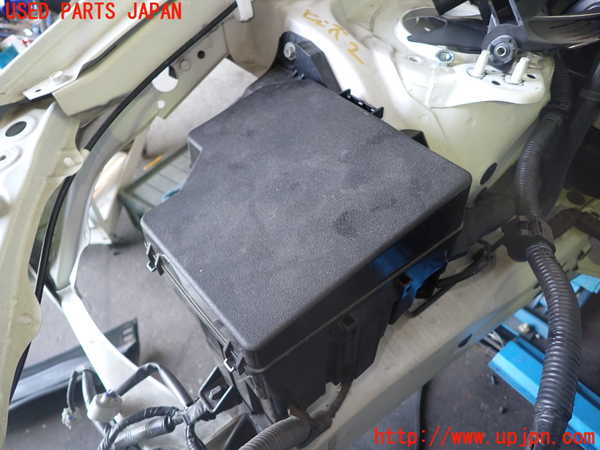 1UPJ-29796742]８６(BRZ)(ZN6)ヒューズボックス2 中古_m0001.jpg