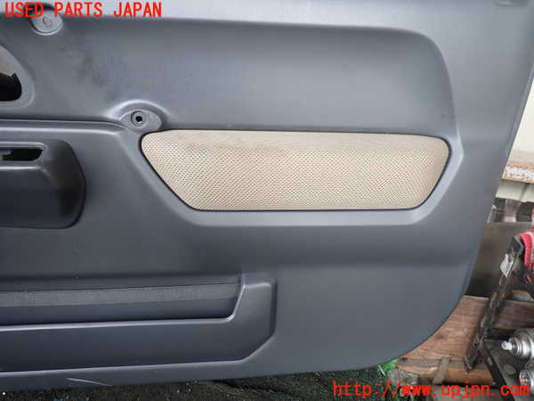 1UPJ-29801234]ジムニー(JB23W)右ドア内張り 中古_m0003.jpg
