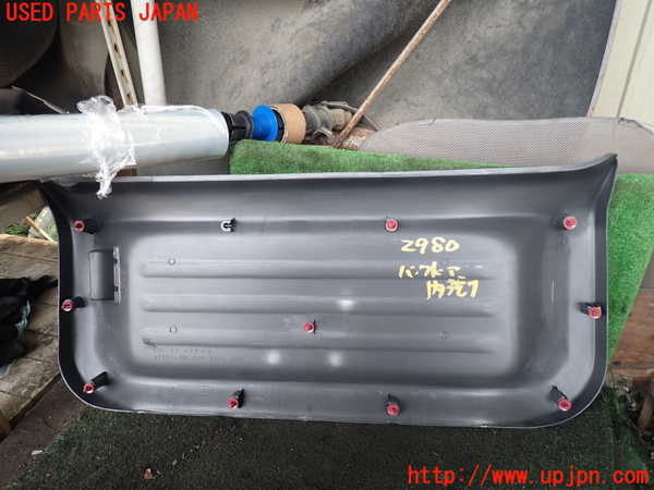 1UPJ-29801578]ジムニー(JB23W)バックドア内張り 中古_m0002.jpg