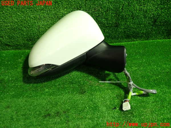 1UPJ-29811210]カローラ フィールダー ハイブリッド(NKE165G)右ドアミラー 中古_m0004.jpg