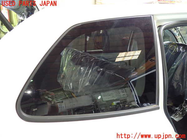 1UPJ-29811380]カローラ フィールダー ハイブリッド(NKE165G)右クォーターガラス 中古 AGC M2L3 43R-007953_m0001.jpg