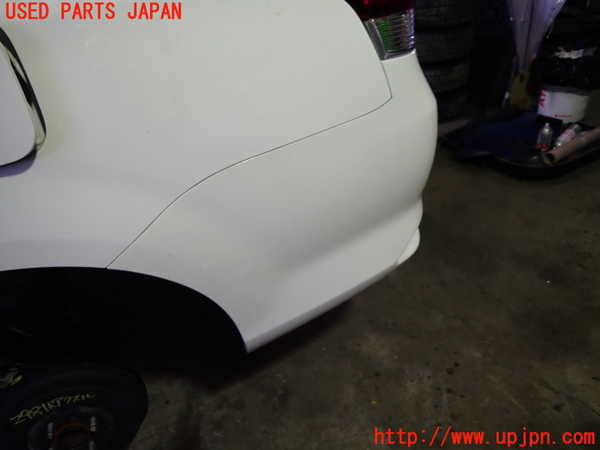 1UPJ-29811610]カローラ フィールダー ハイブリッド(NKE165G)リアバンパー 中古_m0003.jpg