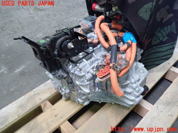 1UPJ-29813010]カローラ フィールダー ハイブリッド(NKE165G)ミッション AT 1NZ-FXE 中古_m0002.jpg